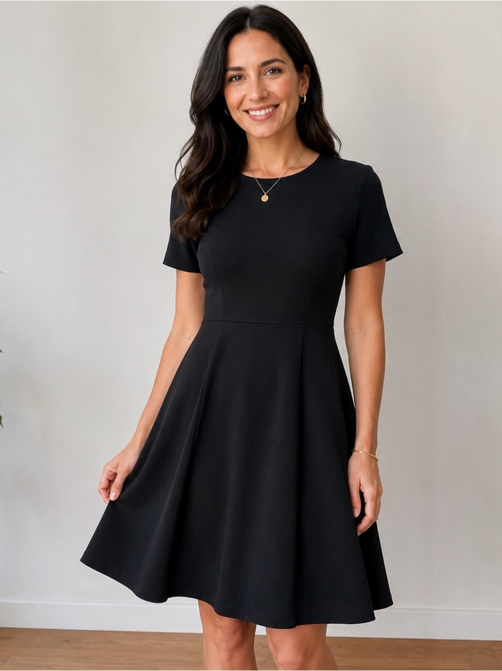 EVERLANE Short Sleeve Black A-Line Stretch Dress S Fit Flare Minimalist Career